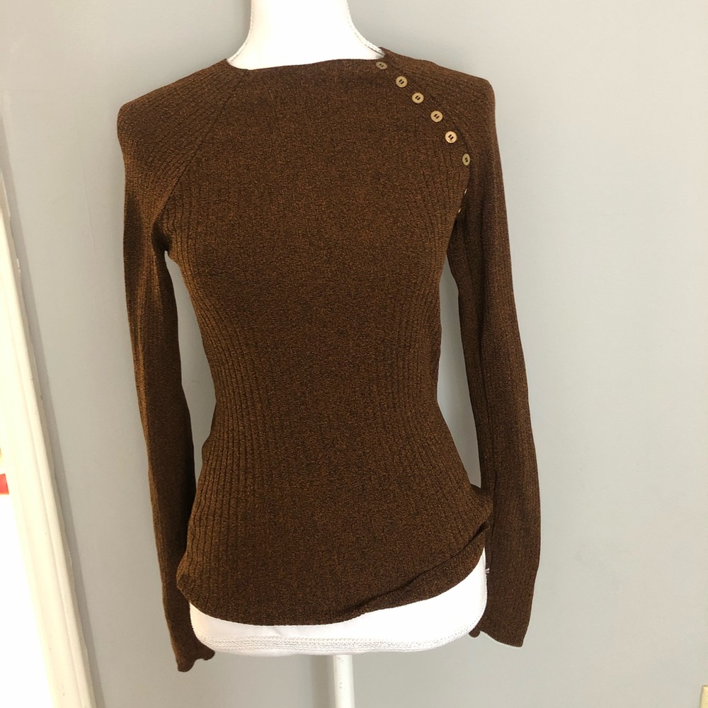 Long sleeve top